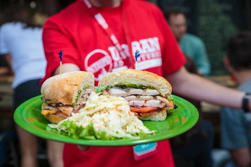 Toronto: Private Food Discovery at the St Lawrence Market - How your guide turns eating into understanding
