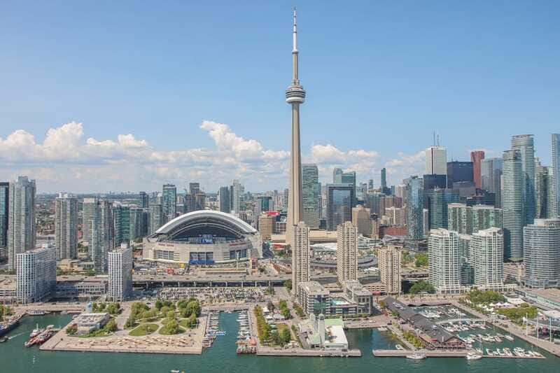 Toronto: Private Helicopter Tour for Two - Window seats and interactive headsets: why this tour feels personal