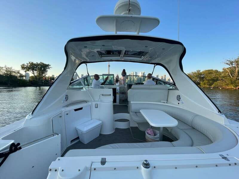 Toronto: Private Luxury Yacht Sightseeing Cruise & Prosecco - Where You Board at Toronto Yachts: Queens Quay West in plain terms