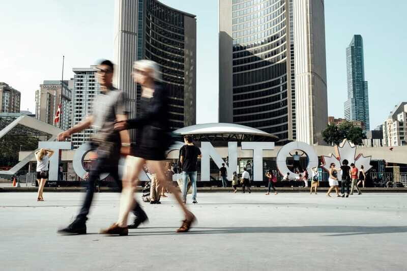 Toronto: Private Small Group City Tour with Local Guide - Chinatown and Kensington Market: a fast lesson in Toronto’s multicultural neighborhoods