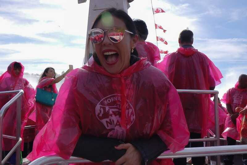 Toronto: Splendours of Niagara Falls Small Group Tour w/Boat - Price and value: what $210 really buys you
