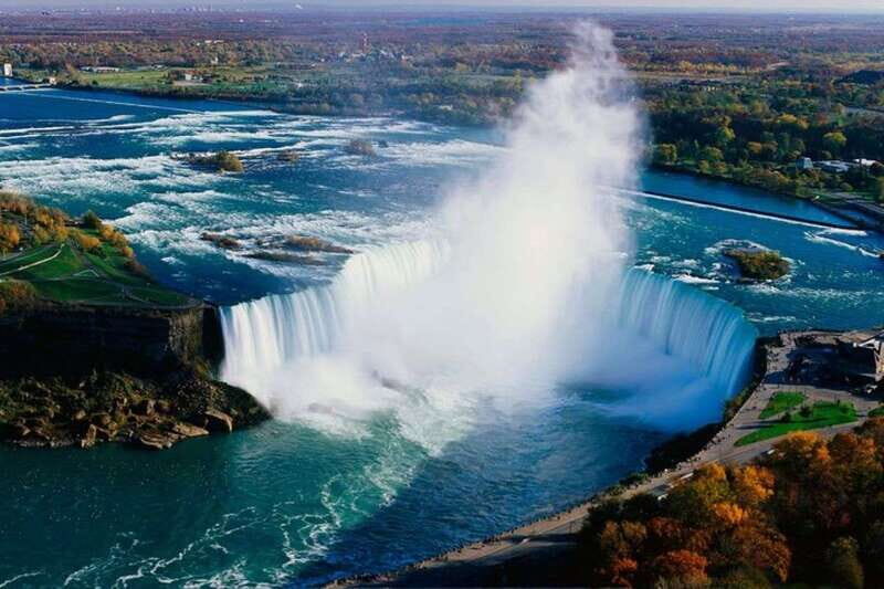 Toronto to Niagara Falls: Boat Ride & Behind the falls Tour - The main event: cruising into the Horseshoe Falls mist