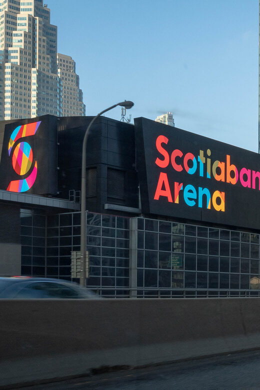 Toronto: Toronto Maple Leafs Game Ticket at Scotiabank Arena - Getting in smoothly: what your mobile ticket really means