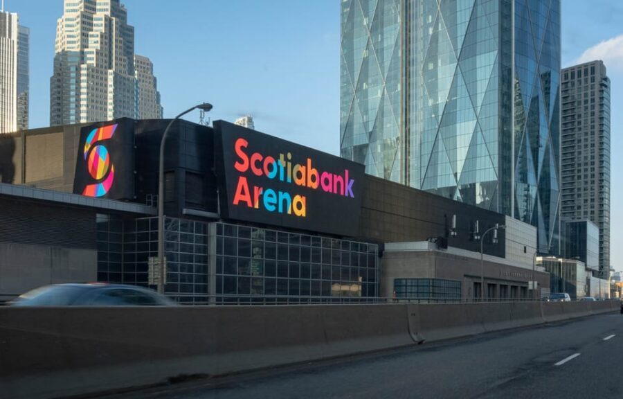 Toronto: Toronto Maple Leafs Game Ticket at Scotiabank Arena - Price and value: is $157 worth it for a Leafs game?