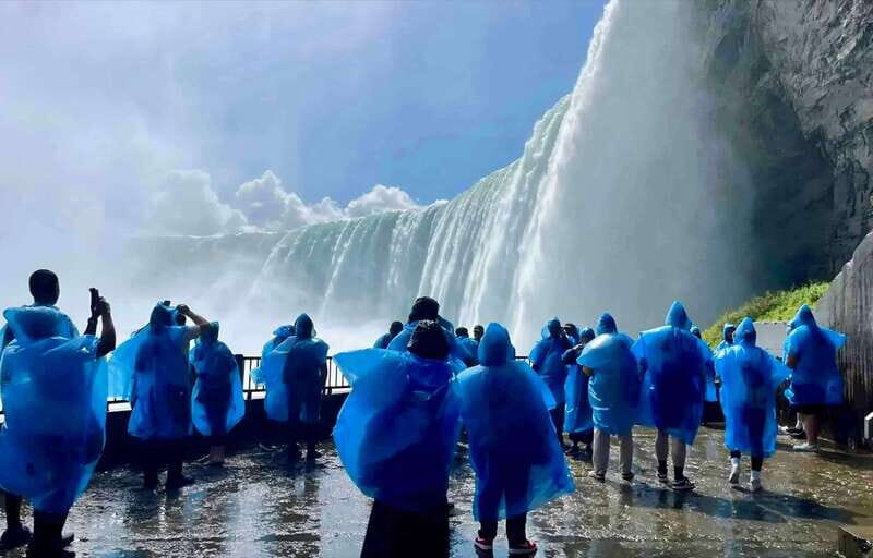 Toronto: Winter Niagara Falls Tour with Attractions Package - What the Guides Do Well (and Why It Shows)