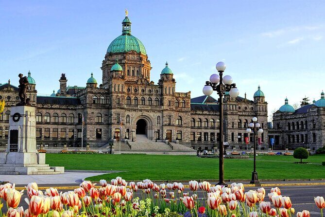 Tour of Butchart Gardens and Victoria from Vancouver - Butchart Gardens in about two hours: seeing a lot without rushing