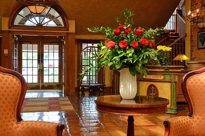Tour of Niagara Falls with Boat Cruise - Pillitteri Estates Winery: the Ice Wine tasting stop