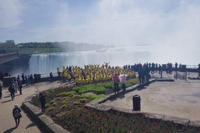 Tour to Niagara Falls with skip the line Cruise - The Niagara Parkway Drive-By Stops (and why they’re worth it)
