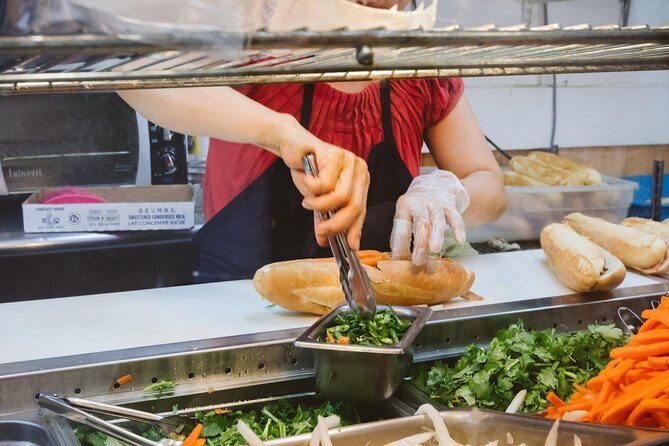 Under the Surface of Montreal's Chinatown: Guided Food Walking Tour - Szechuan, Dongbei, Hunan: A One-Afternoon Flavor Tour