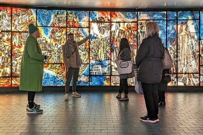 Underground city & Downtown. Great way to stay warm! - Place Ville-Marie: I.M. Pei’s mid-century modern landmark moment