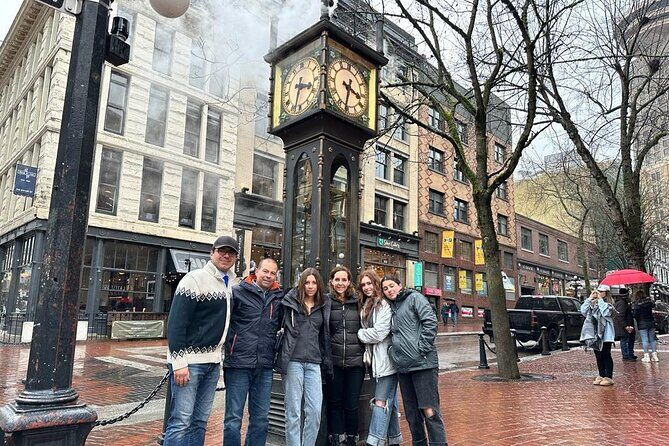 Vancouver and North Shore Grand City Tour with your luggage - Downtown Vancouver highlights: Chinatown to Coal Harbour