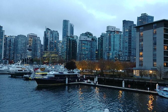 Vancouver City Highlights Explorer Private Tour - Chinatown and Gastown: Guinness-width building and Steam Clock history