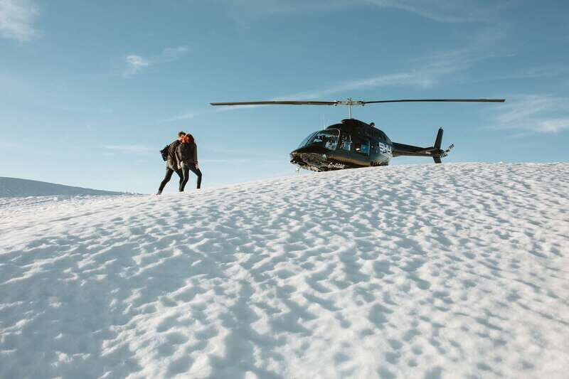 Vancouver: Coastal Mountain Landing Helicopter Tour - 30 minutes in the air, plus real wilderness landing time