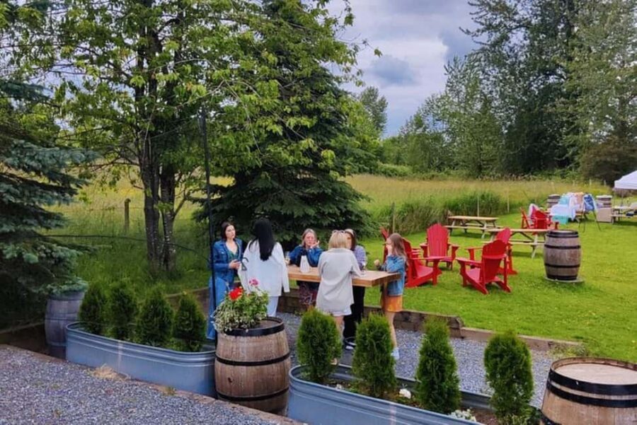 Vancouver: Fraser Valley and White Rock Wine Tour - Luxury Vancouver Pickup and the Fraser Valley Drive