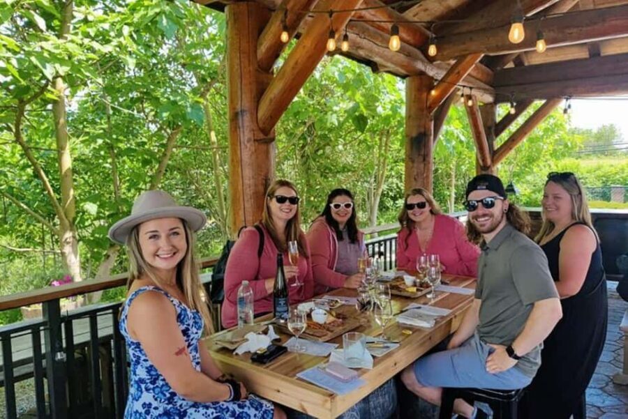 Vancouver: Fraser Valley and White Rock Wine Tour - Three Fraser Valley Winery Tastings with Appetizers