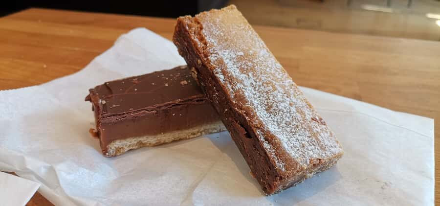 Vancouver: Guided Food and City History Tour - Key points at a glance