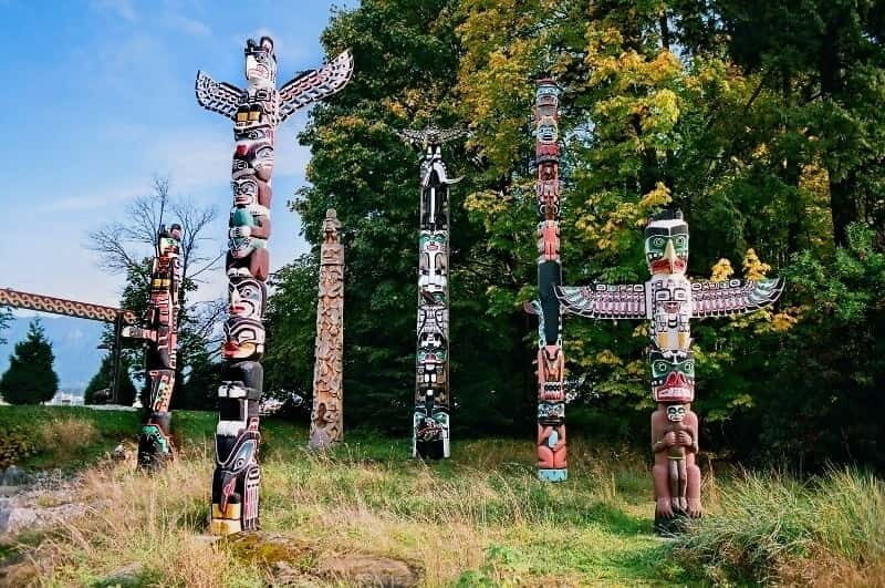 Vancouver Highlights 4-Hour Private Tour - Chinatown to the waterfront: fast culture shifts with Canada Place and Olympic Cauldron