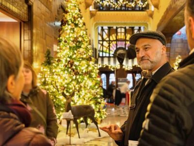 Vancouver Holiday History and Hot Chocolate Tour - Price and Logistics for a 1.5-Hour Holiday Walk