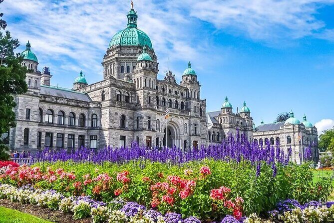 Vancouver Island, Butchart, Malahat 2-Day Tour in Chinese/English - Butchart Gardens: The National Historic Site in About 90 Minutes