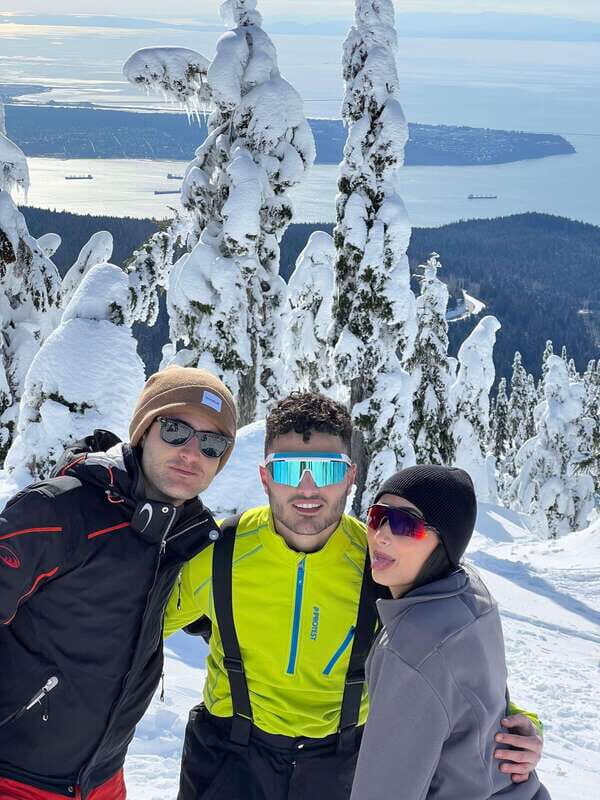 Vancouver: North Shore Mountains Snowshoeing with Transfer - Door-to-Door Vancouver Pickup: The Easiest Way Into the Snow