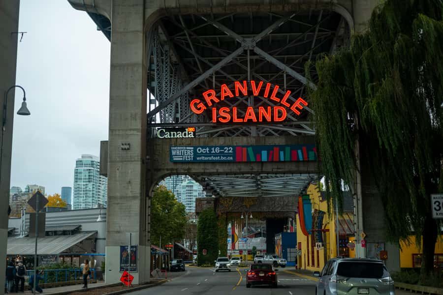 Vancouver: Private City Sights Tour by Minibus (3hrs) - Key points to know before you go