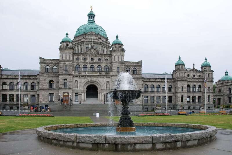 Vancouver: Private Walking Tour with a Local - Meeting at the Subway and Getting Oriented Fast