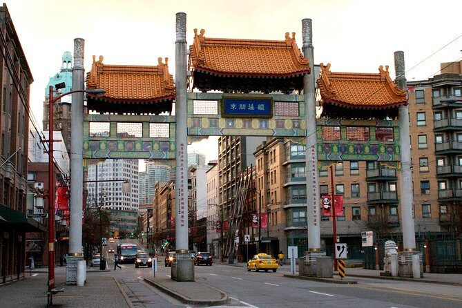Vancouver Sightseeing and Suspension Bridge Small Group Tour - Guide style and group size: why it matters on a short day