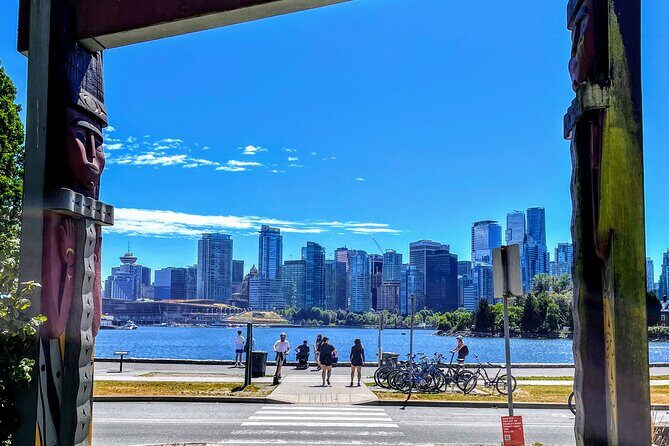 Vancouver Sightseeing Best Day Tour Private - Vancouver Lookout at Harbour Centre: 360° views that put Vancouver in order