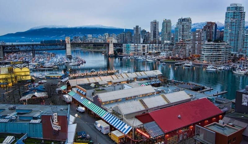 Vancouver: Small Group Tour w/Capilano & Grouse Mtn Lunch - A 5-Hour Route That Hits Vancouver’s Best Without the Stress