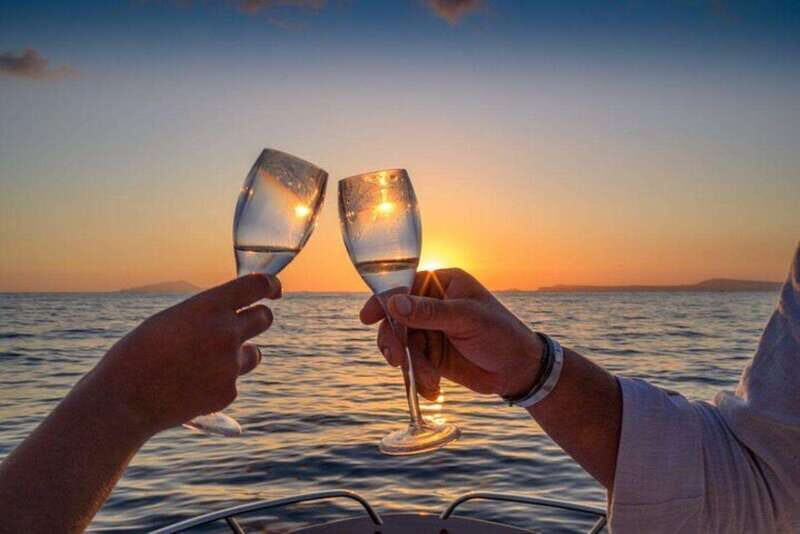 Vancouver: Sunset Boat Cruise with Complementary Bubbly - Key things to know before you go