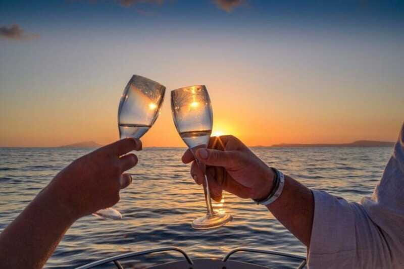 Vancouver: Sunset Boat Cruise with Complementary Bubbly - Quick planning notes that actually help