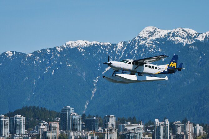 Vancouver to Seattle Scenic Seaplane Transfer: One Way - U.S. Entry Before Takeoff: Customs, Passport Checks, and Risk to Understand