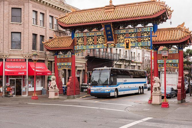 Vancouver to Victoria - Coach Bus Transfer - Boarding flow in Vancouver and Victoria: the spots to watch