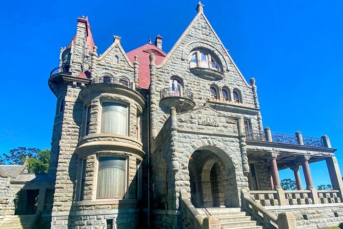 Vancouver to Victoria day tour Private - Fisherman’s Wharf and Chinatown: Where you snack, browse, and photograph