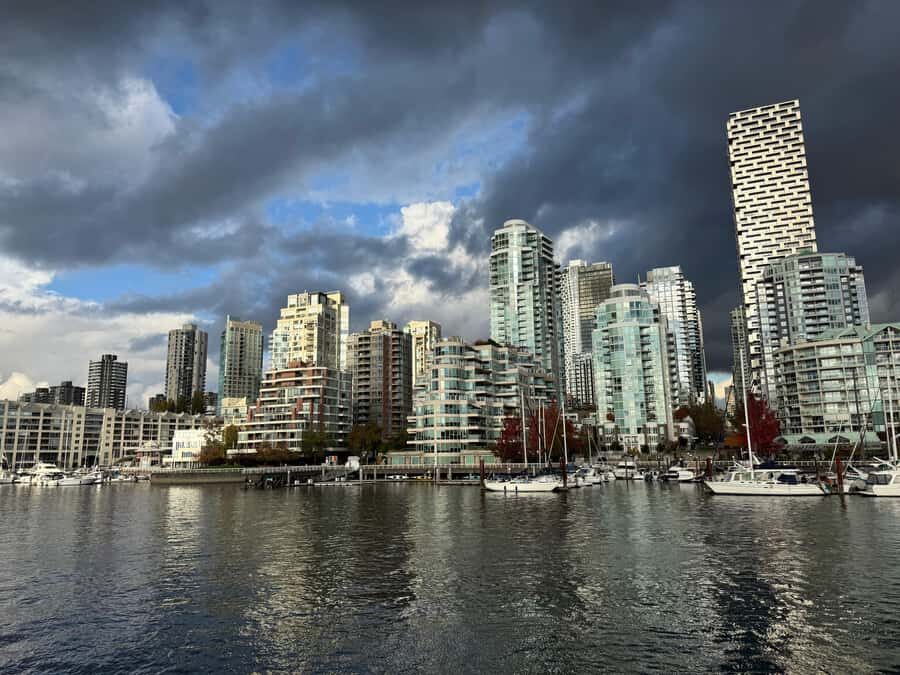 Vancouver Tour/Car/Grandville Island/Queen Elizabeth/China T - Key highlights worth planning around
