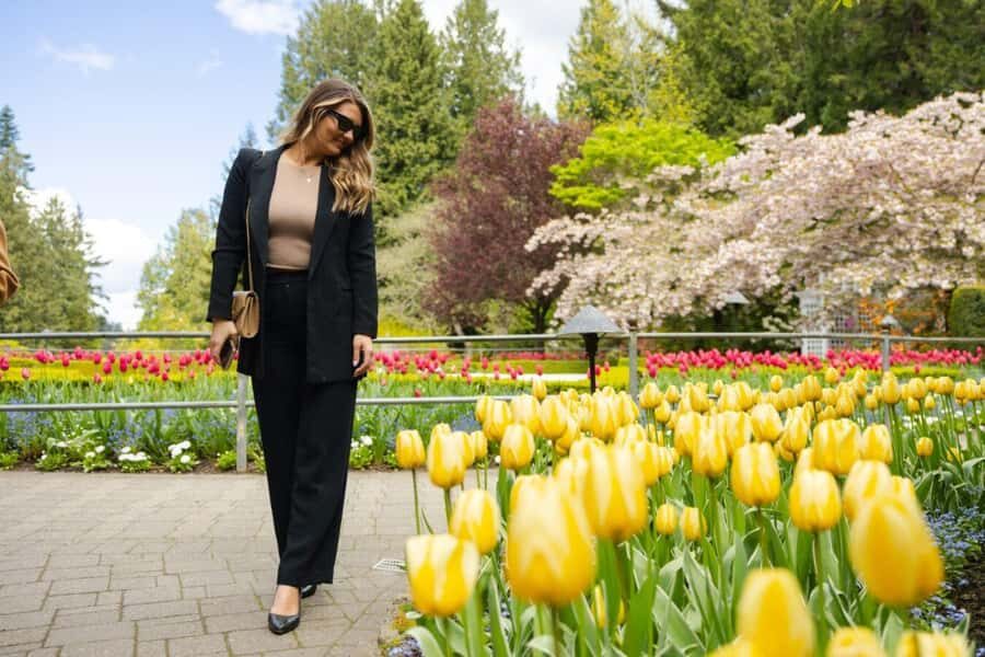 Vancouver: Victoria Day Trip by Seaplane & Butchart Gardens - Should you book this Vancouver to Victoria seaplane + Butchart Gardens tour?