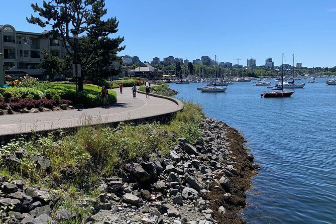 Vancouver Waterfront Guided Bike / Ebike Tour - The Guide Makes the Difference: What You’ll Notice From Start to Finish