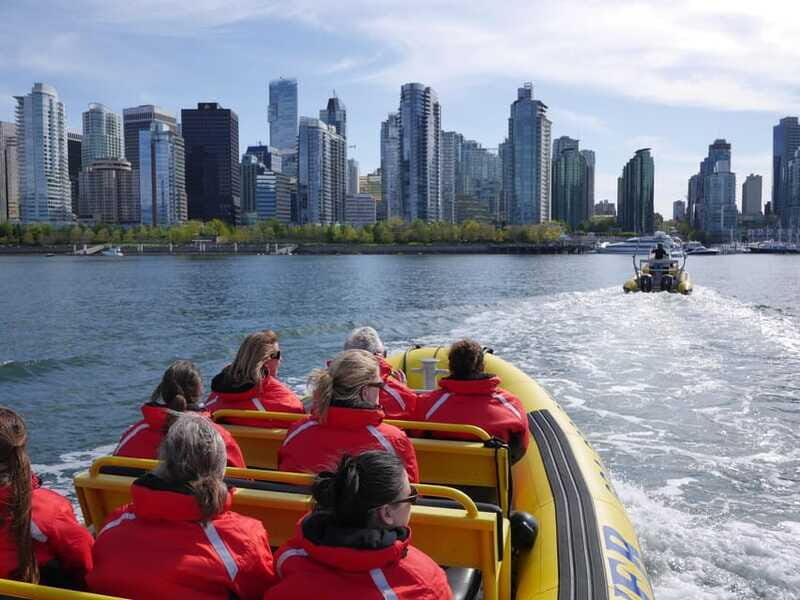 Vancouver: Waterfront Sightseeing Tour - City and Harbour - What to wear and how to stay comfortable on an open-air fast boat