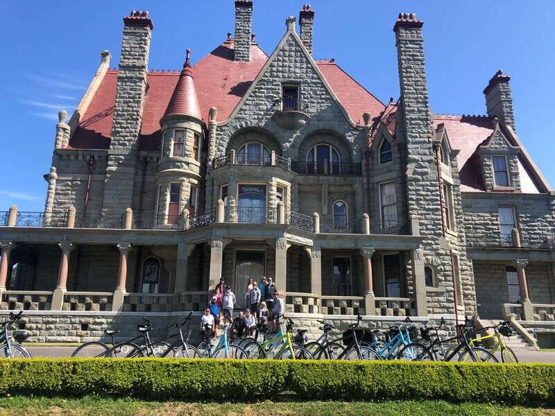 Victoria: 3-hour City Highlights Tour & Coastal Bike Ride - Victoria on two wheels: pace, distance, and who this fits