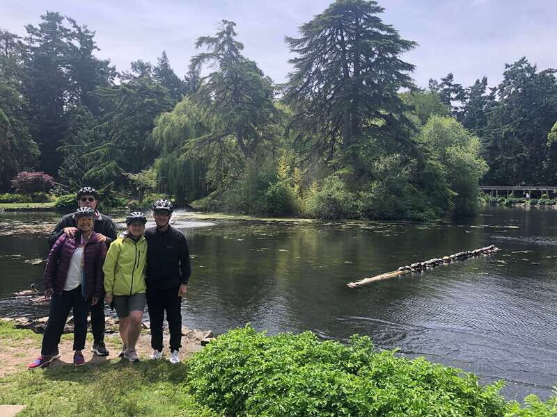 Victoria: 3-hour City Highlights Tour & Coastal Bike Ride - Craigdarroch Castle stop: make time for the pause