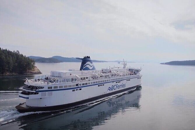 Victoria and Butchart Gardens Tour with Gulf Island Ferry - Group size, guide quality, and the little details that help