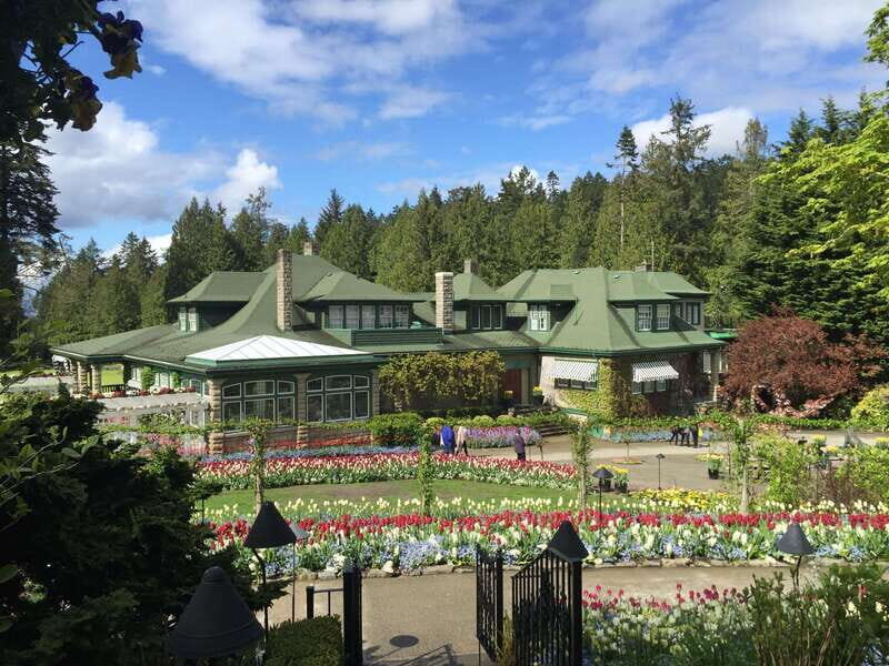 Victoria, BC: City Tour and Butchart Gardens Combo Tour - Should you book the Victoria City Tour and Butchart Gardens combo?