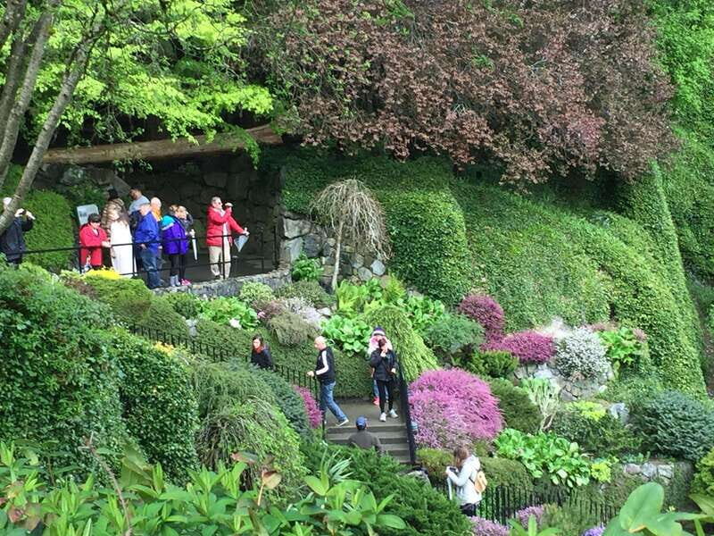 Victoria, BC: City Tour and Butchart Gardens Combo Tour - Landmark passes that matter: West Coast Castles, Government House, and Mile Zero