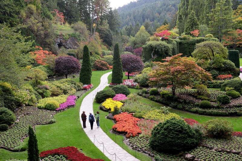 Victoria, BC: City Tour and Butchart Gardens Combo Tour - Downtown front door pickup: easy start, strict space rules