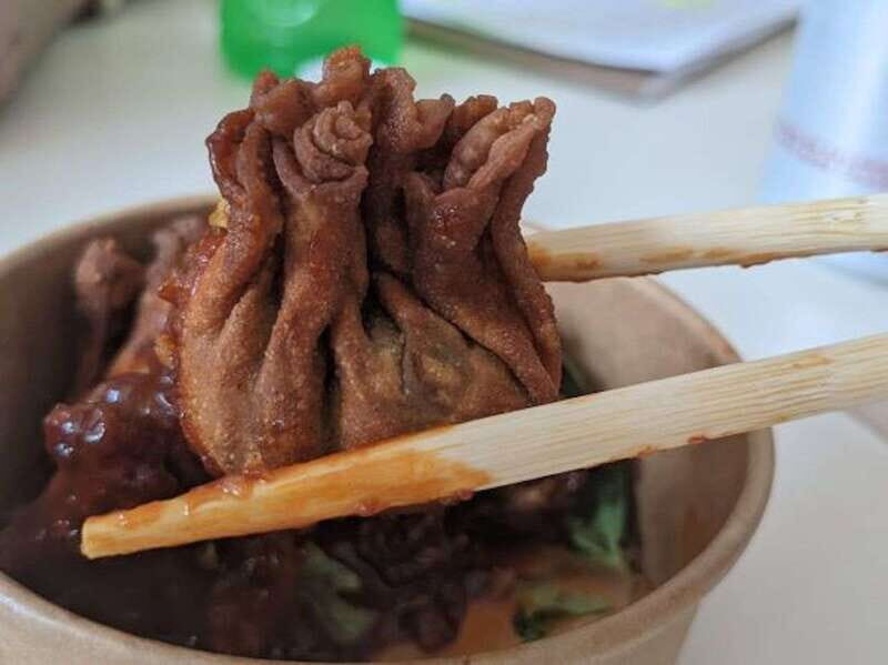Victoria: Chinatown and Old Town Food Tour with Tastings - Fan Tan Alley photo stop: the narrow street with big personality
