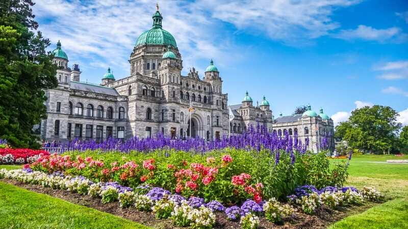Victoria: Driving Tour w/ Malahat Skywalk & Butchart Gardens - Butchart Gardens: why the colors and scent feel like the main event