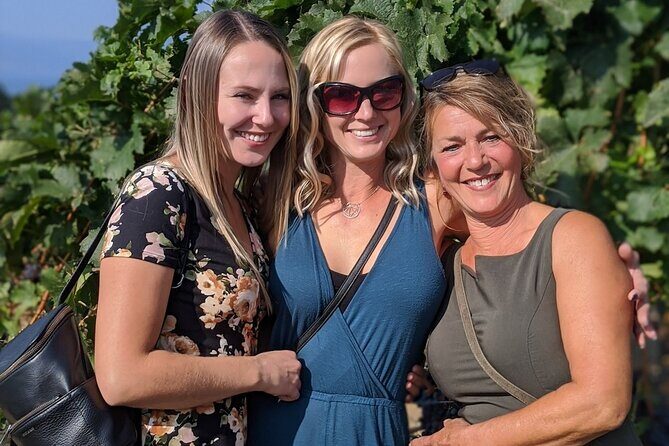 Victoria Full Day Guided Wine Tour With 4 Wineries - The guide factor: Lee’s upbeat, thoughtful pacing