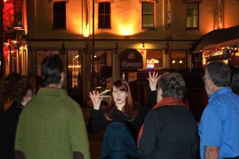 Victoria: Ghost Tour of Old Town and Bastion Square - Comfort, Footing, and Crowd Reality