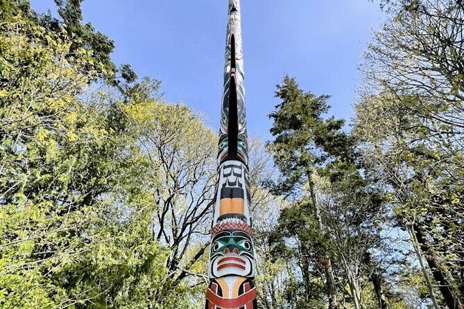 Victoria Highlights: Butchart Gardens, Empress, Chinatown. 1-4pax - Meet at Ogden Point: Fast Pickup, Private Vehicle, Clear Flow