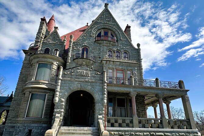 Victoria Highlights: Butchart Gardens, Empress, Chinatown. 1-4pax - Fisherman’s Wharf: A Relaxing Break Before the Gardens